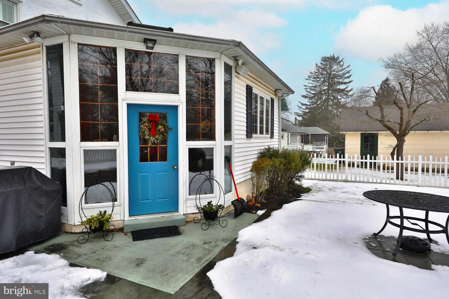 335 CLIVEDEN AVENUE