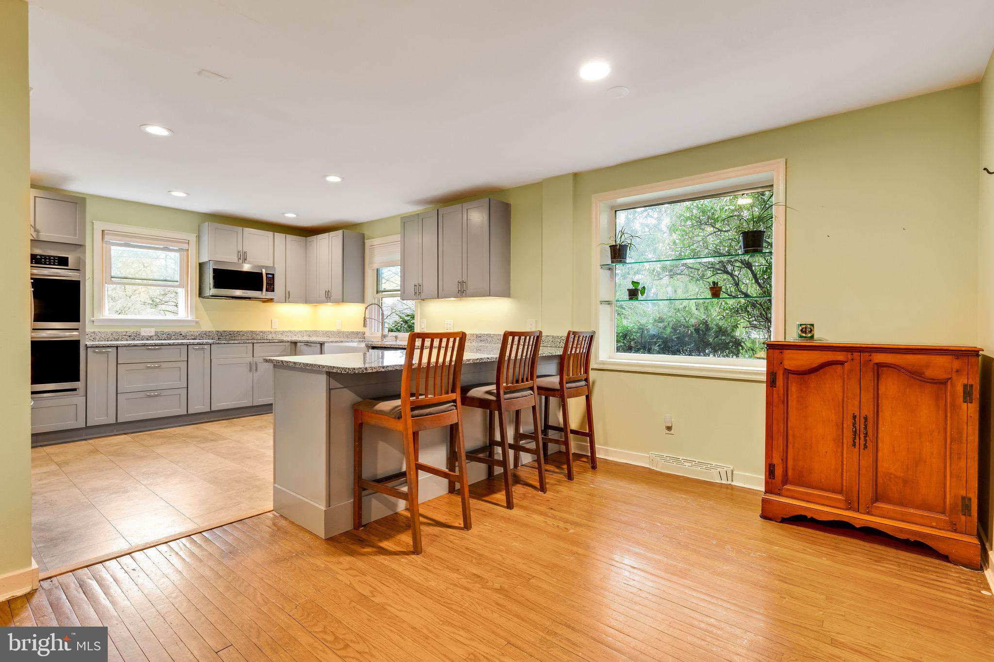 201 WOODS ROAD