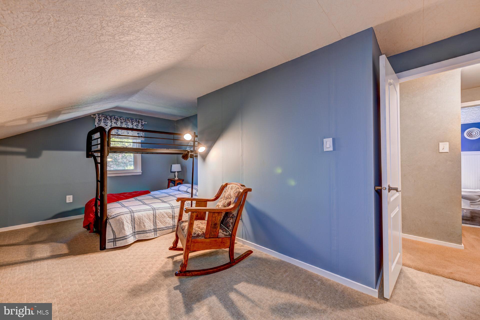 517 MANOR HOUSE LANE