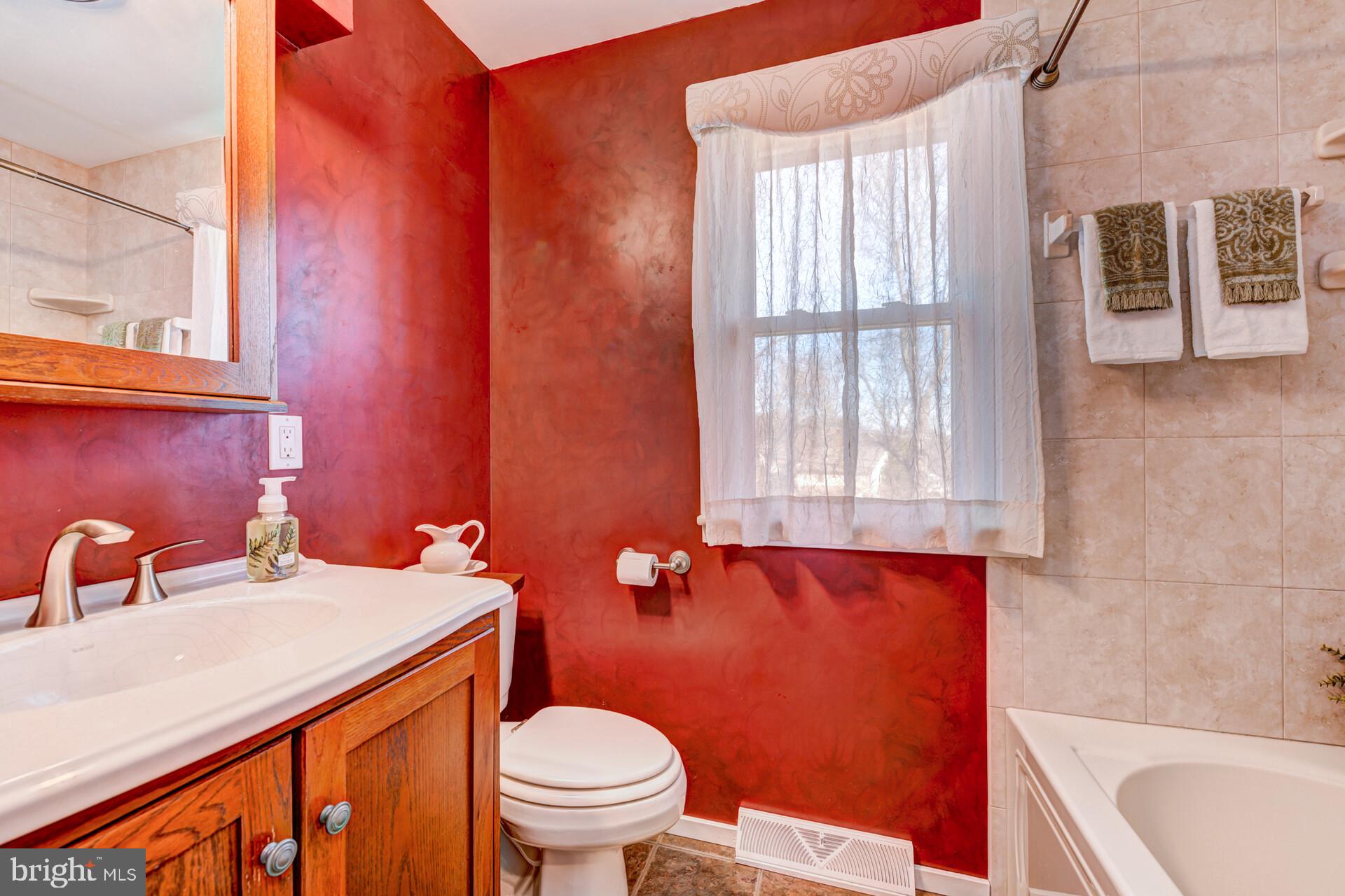 517 MANOR HOUSE LANE