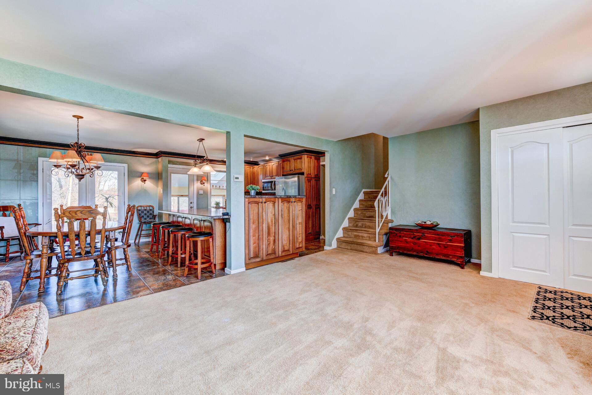 517 MANOR HOUSE LANE