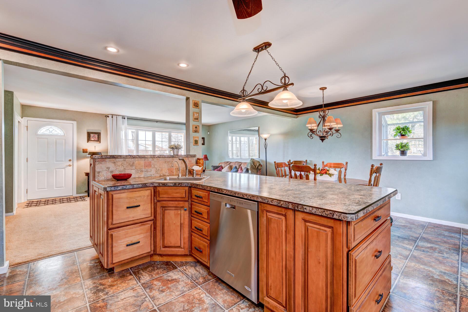 517 MANOR HOUSE LANE