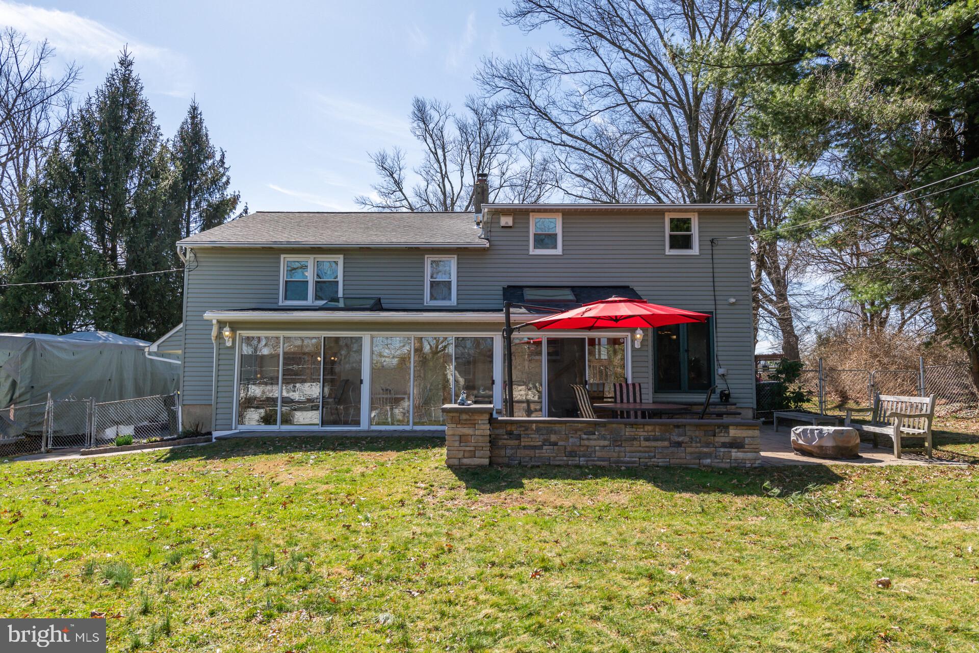 517 MANOR HOUSE LANE