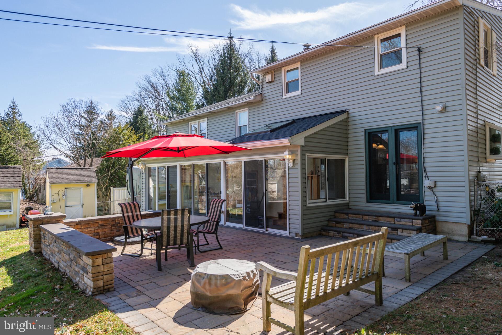 517 MANOR HOUSE LANE