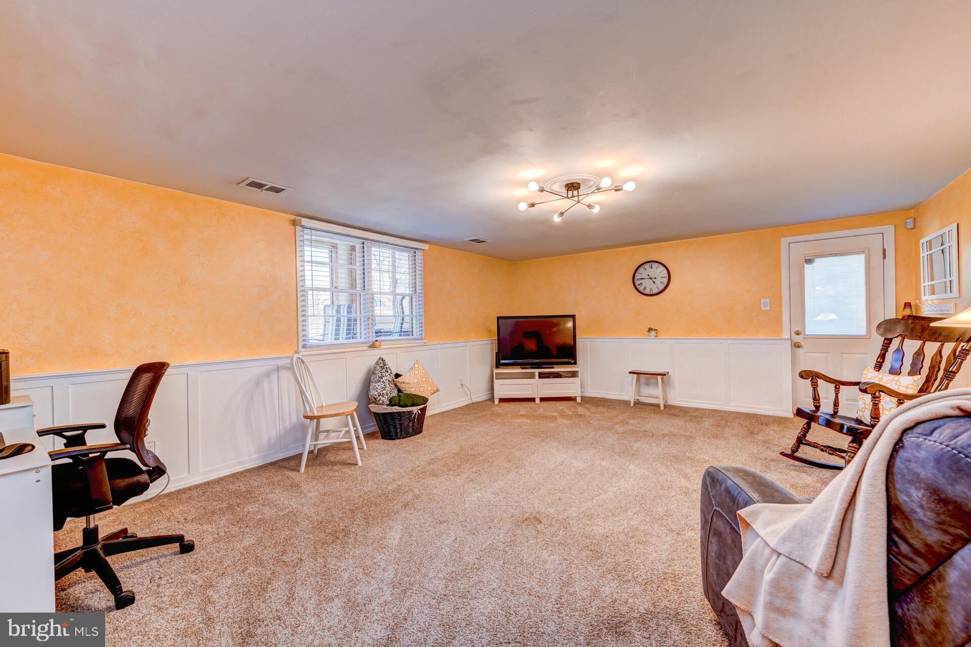 517 MANOR HOUSE LANE