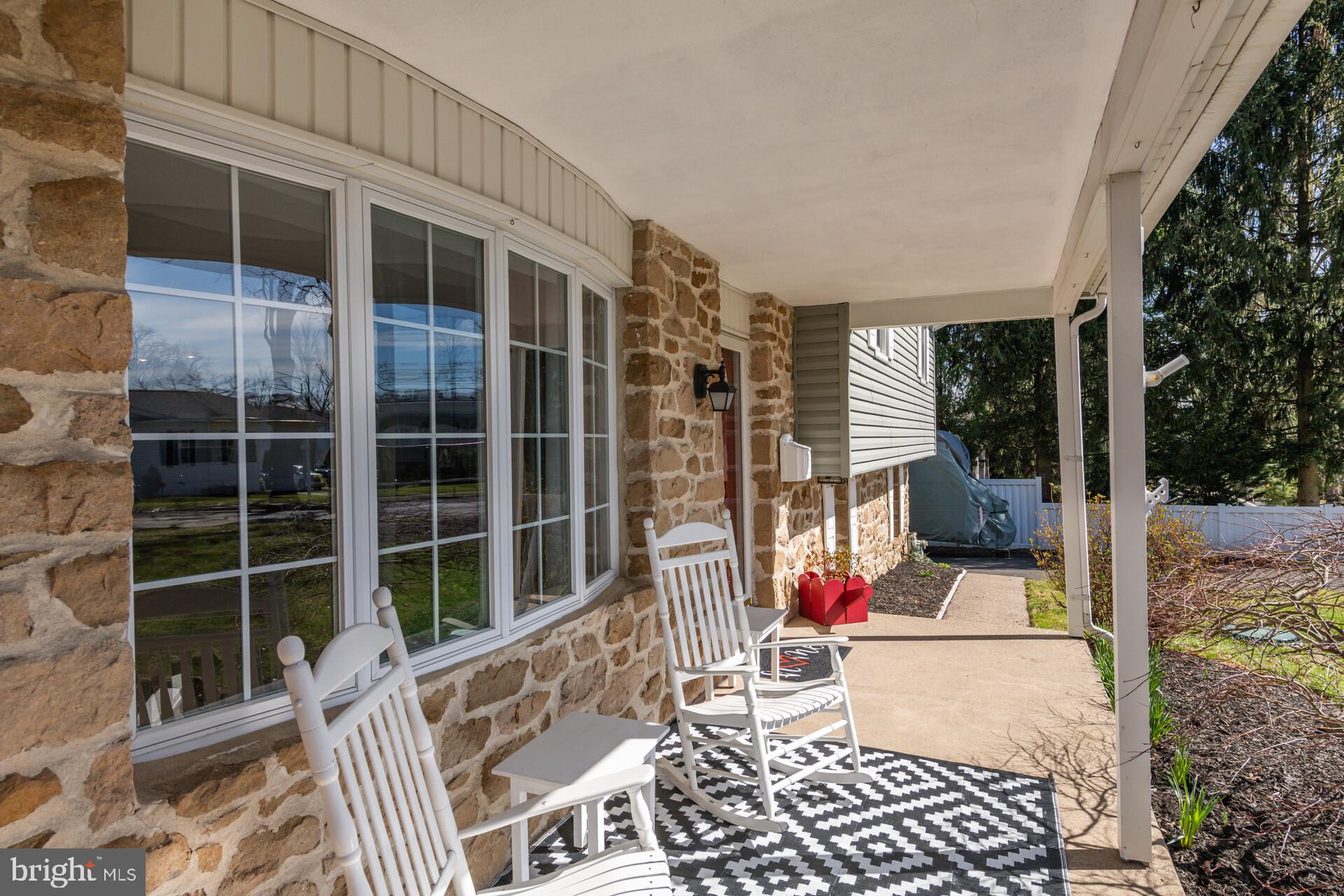 517 MANOR HOUSE LANE