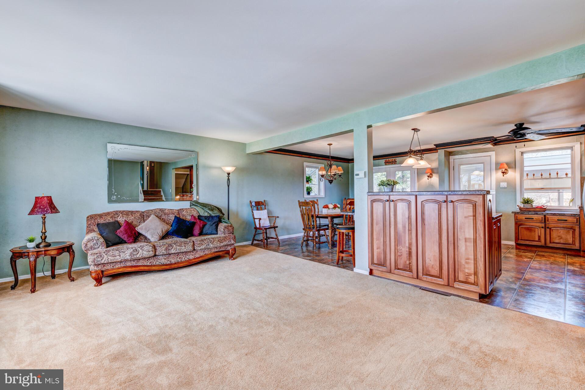 517 MANOR HOUSE LANE