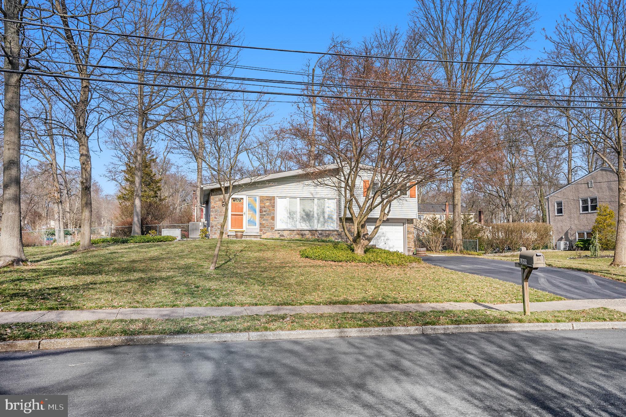 1849 PULASKI DRIVE