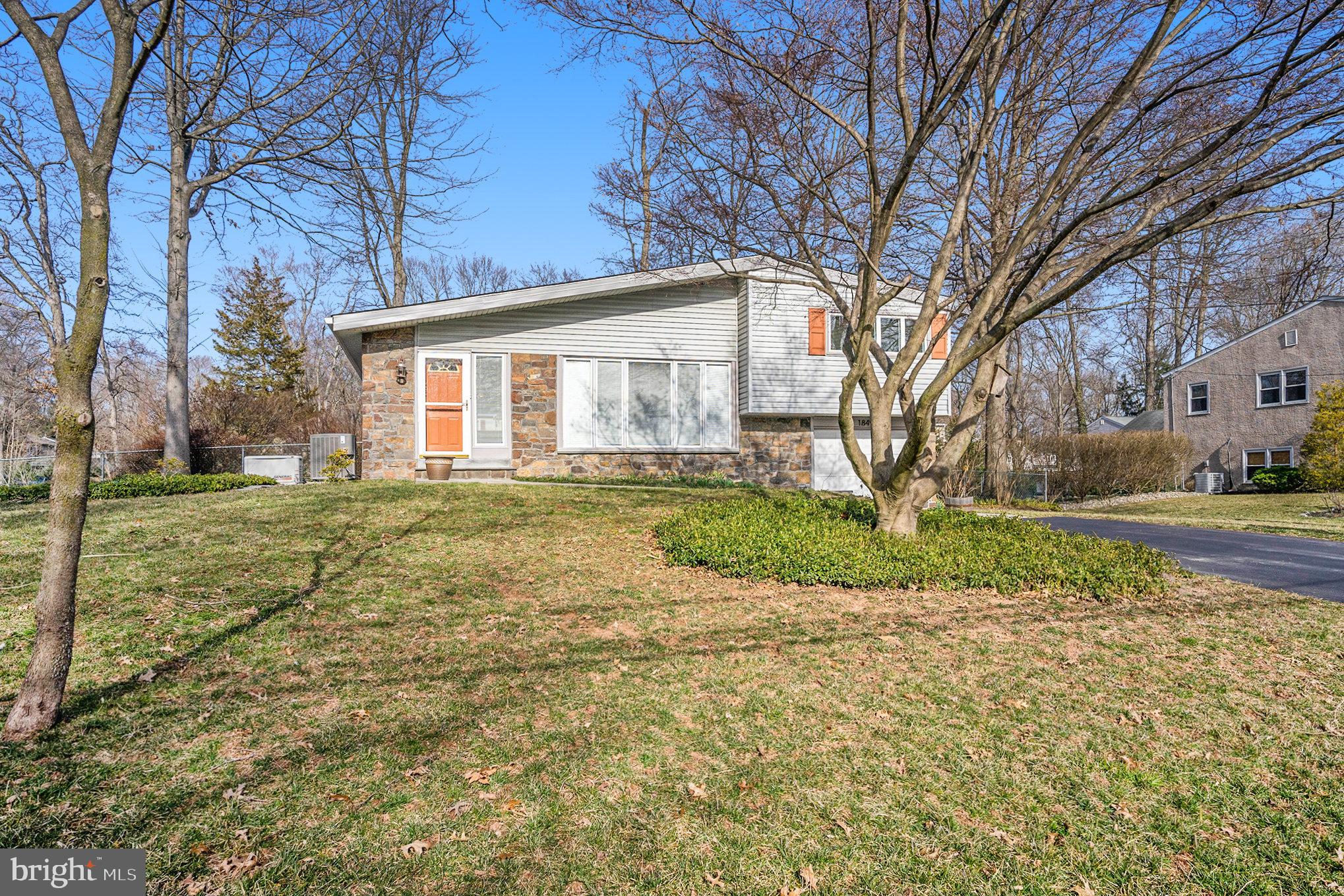 1849 PULASKI DRIVE