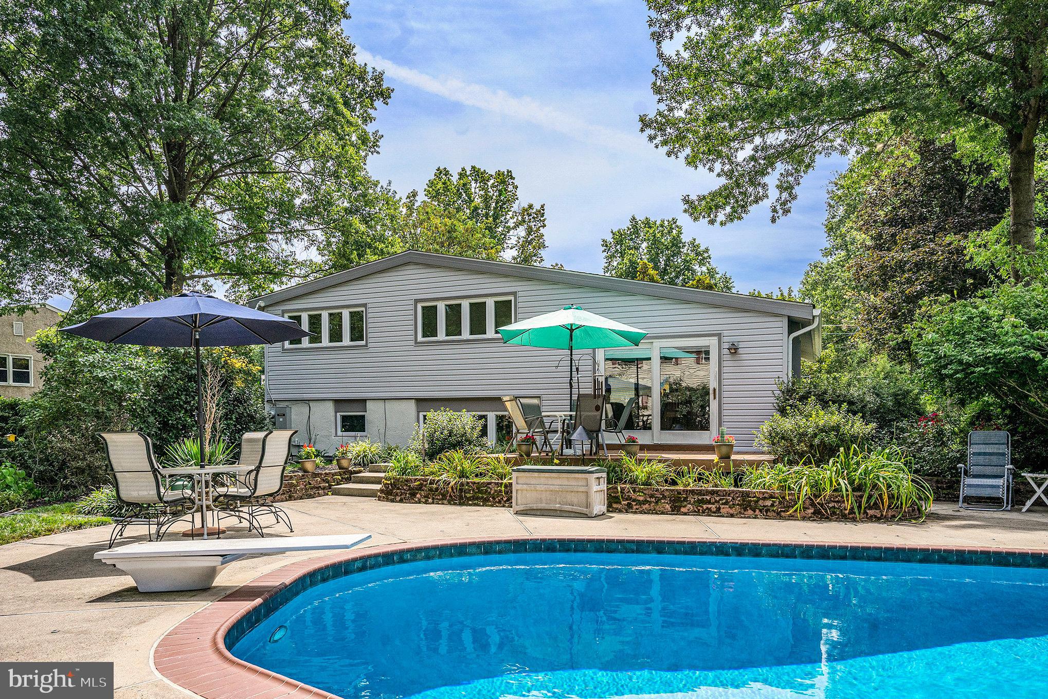 1849 PULASKI DRIVE