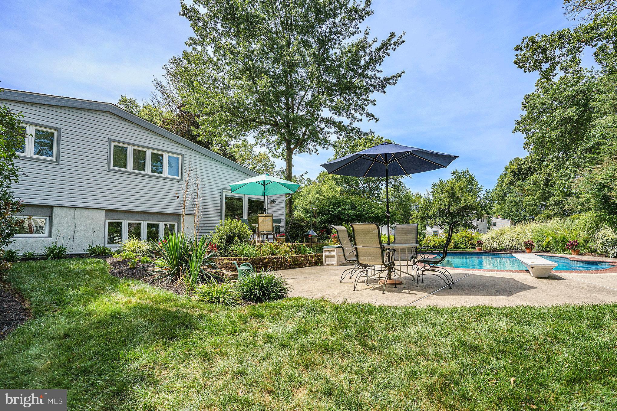 1849 PULASKI DRIVE