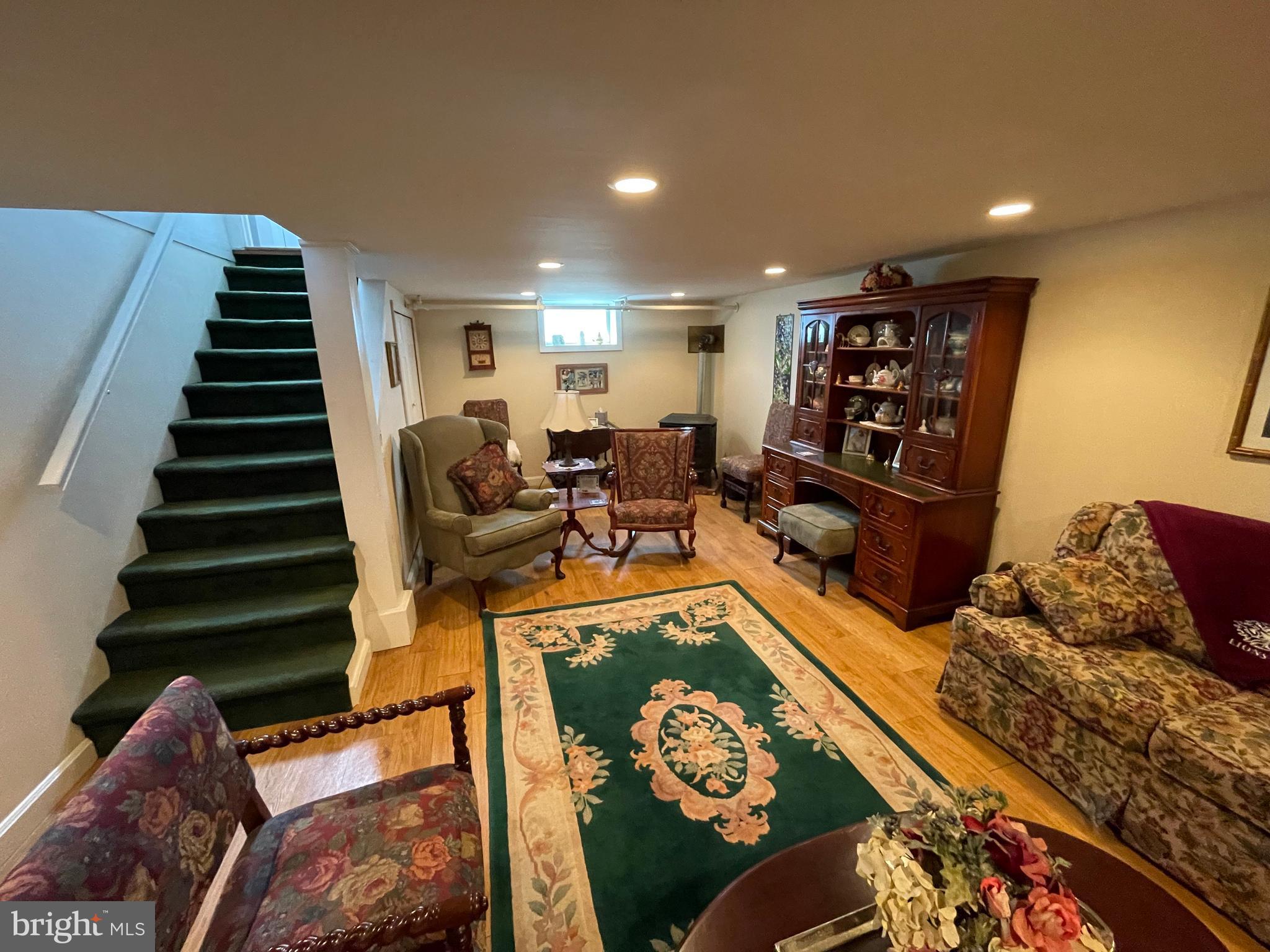 200 MONTGOMERY AVENUE