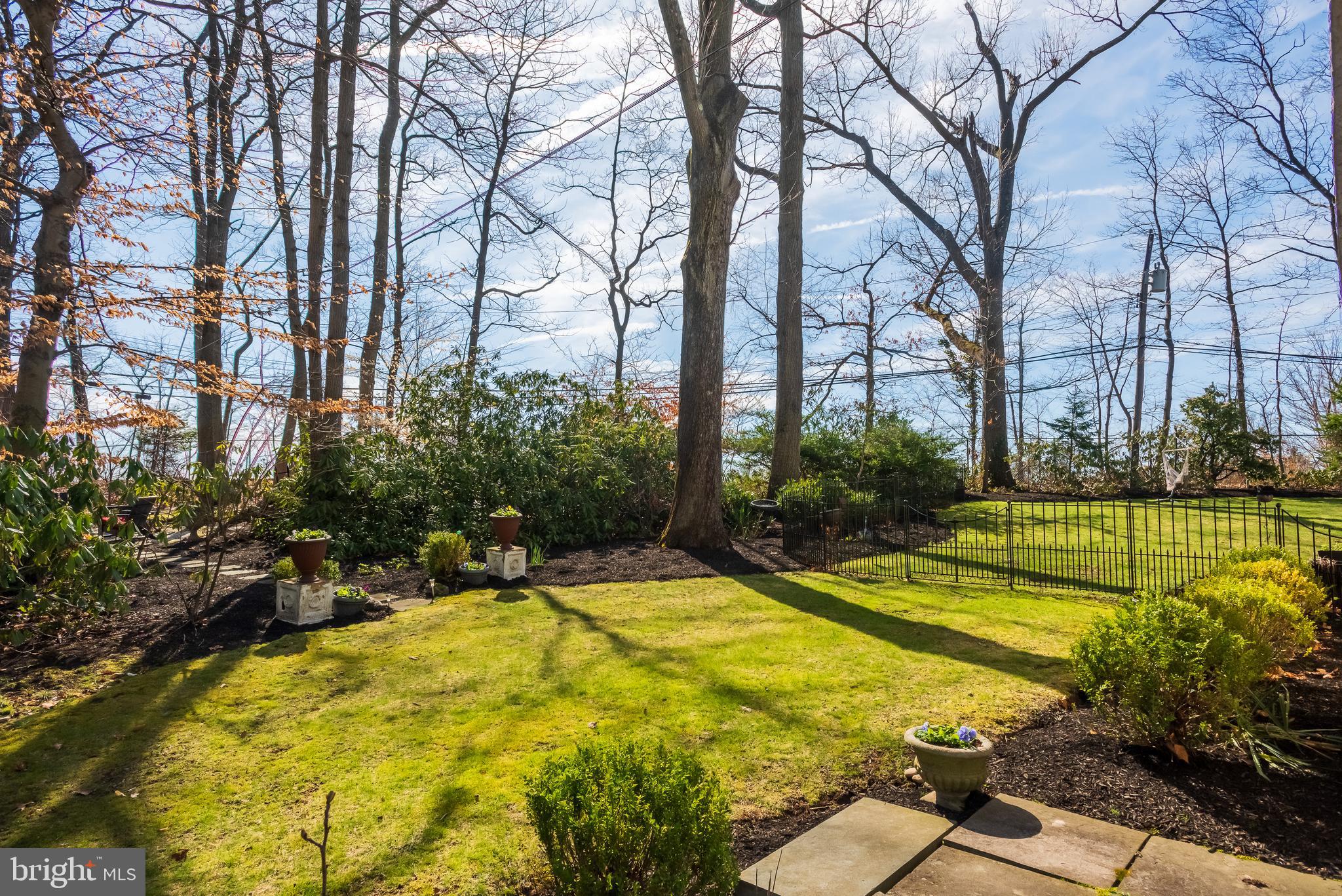 415 CUSTIS ROAD