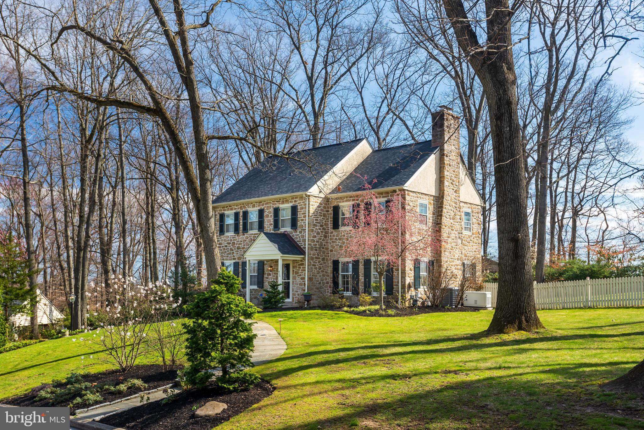415 CUSTIS ROAD