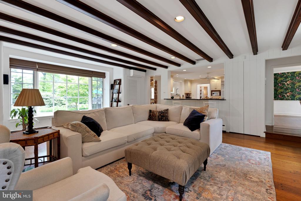 1435 WOODLAND ROAD