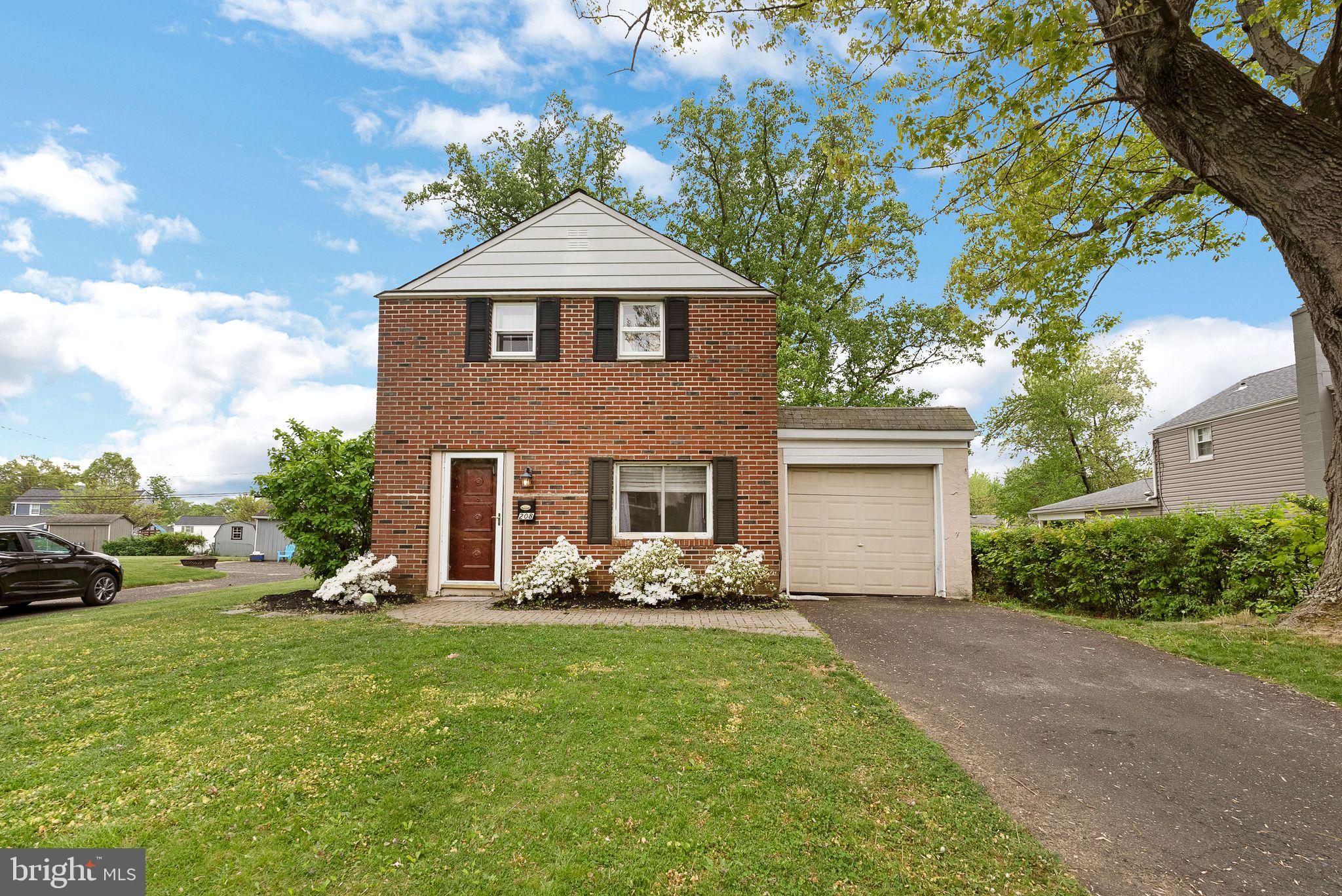 208 REDFORD ROAD