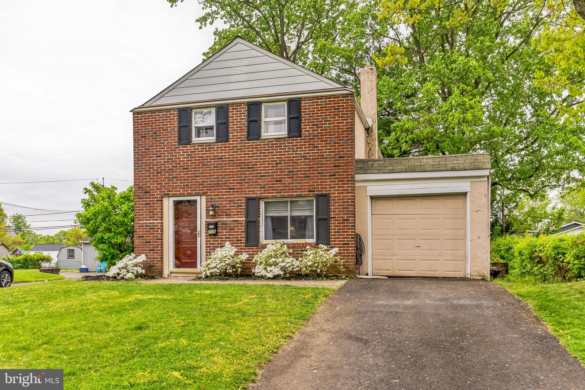 208 REDFORD ROAD