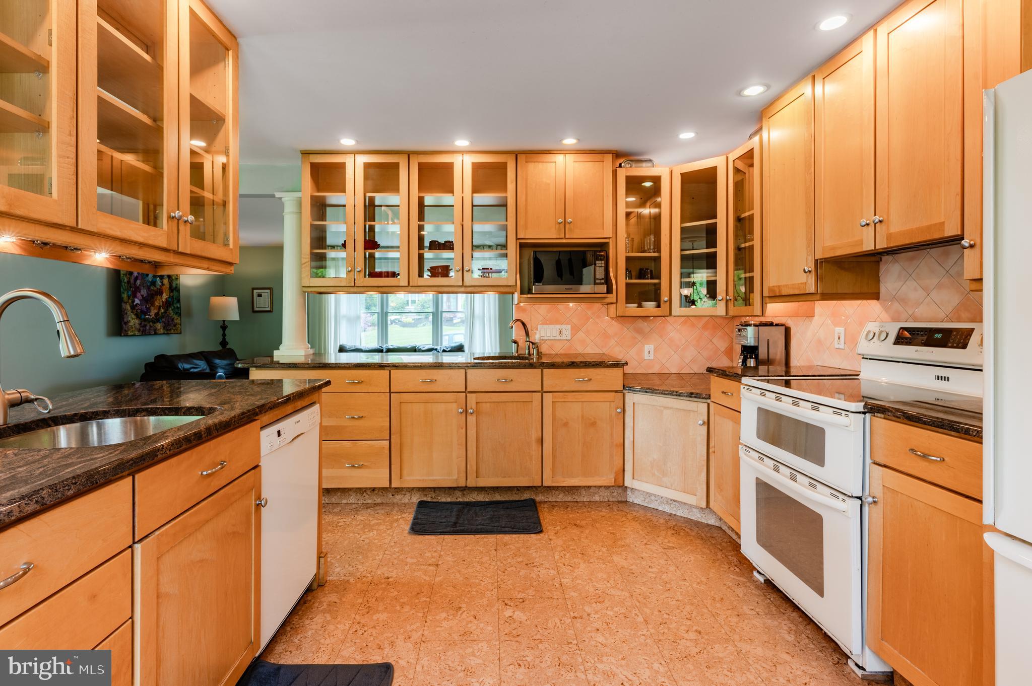 1233 DUNCAN DRIVE