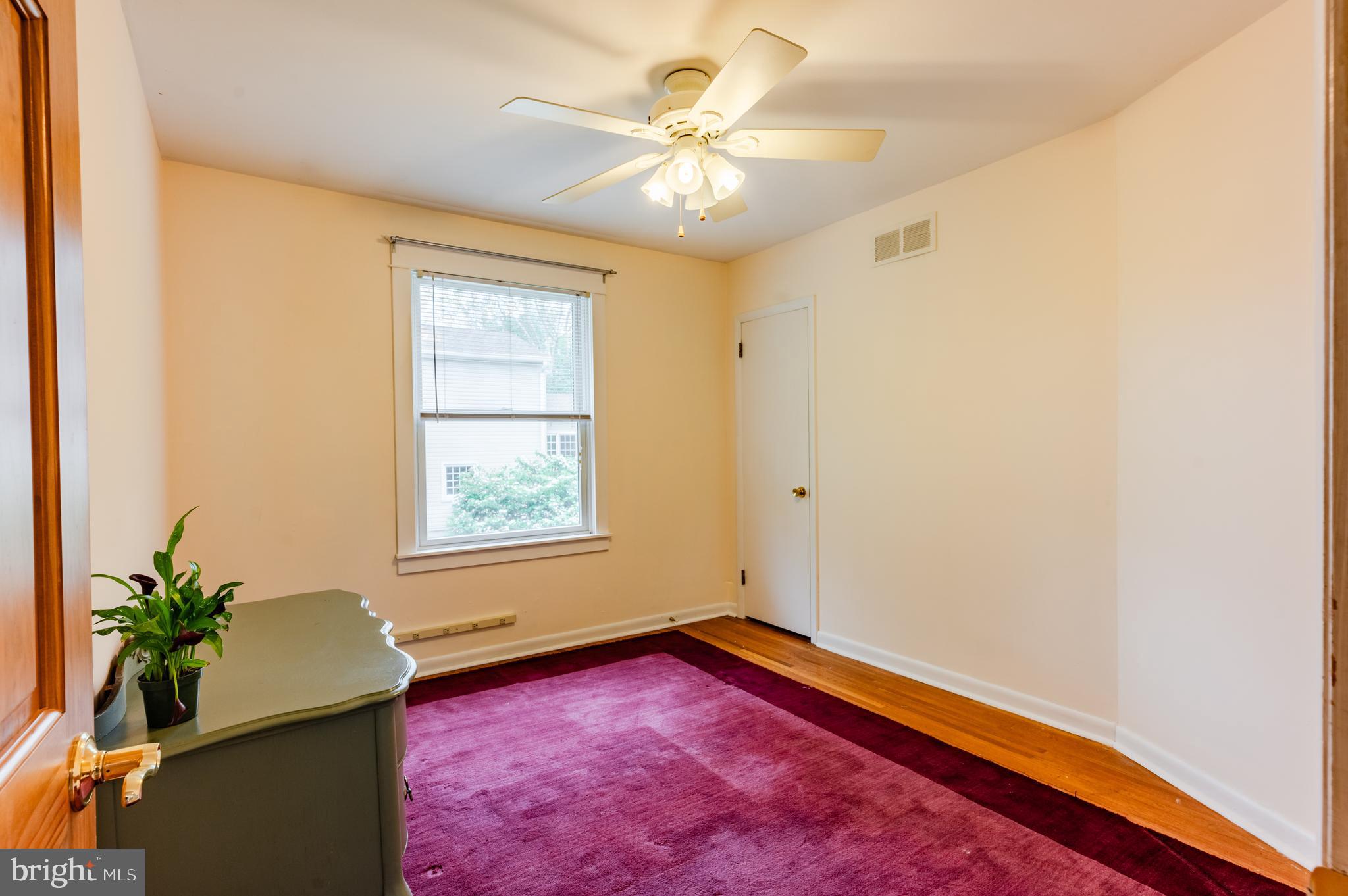 1233 DUNCAN DRIVE