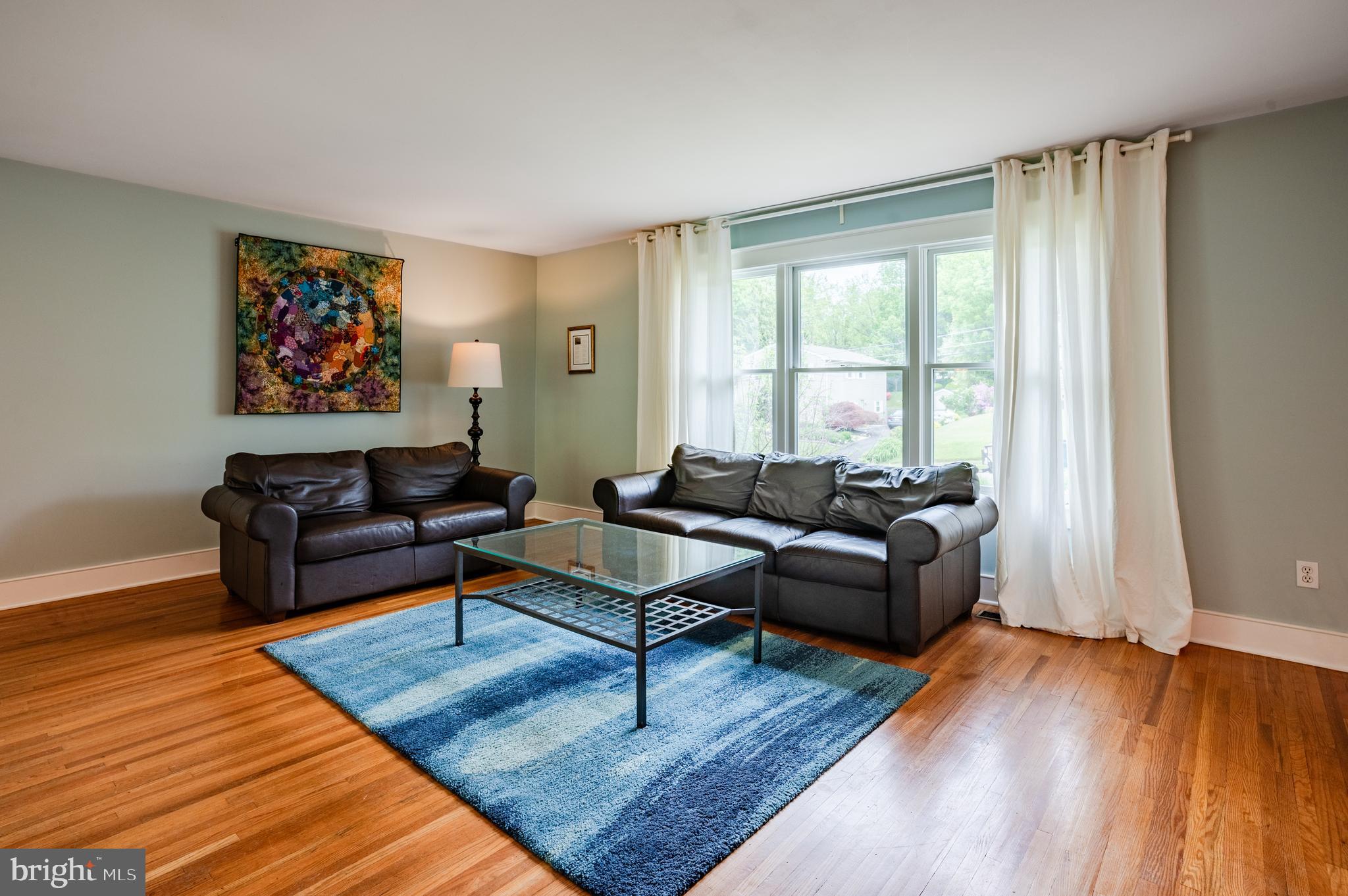 1233 DUNCAN DRIVE