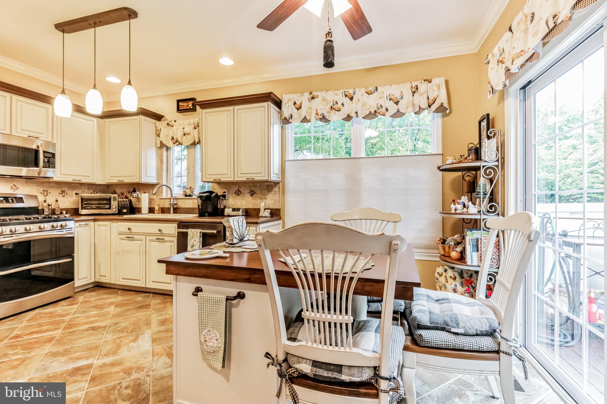 132 GREEN VALLEY CIRCLE