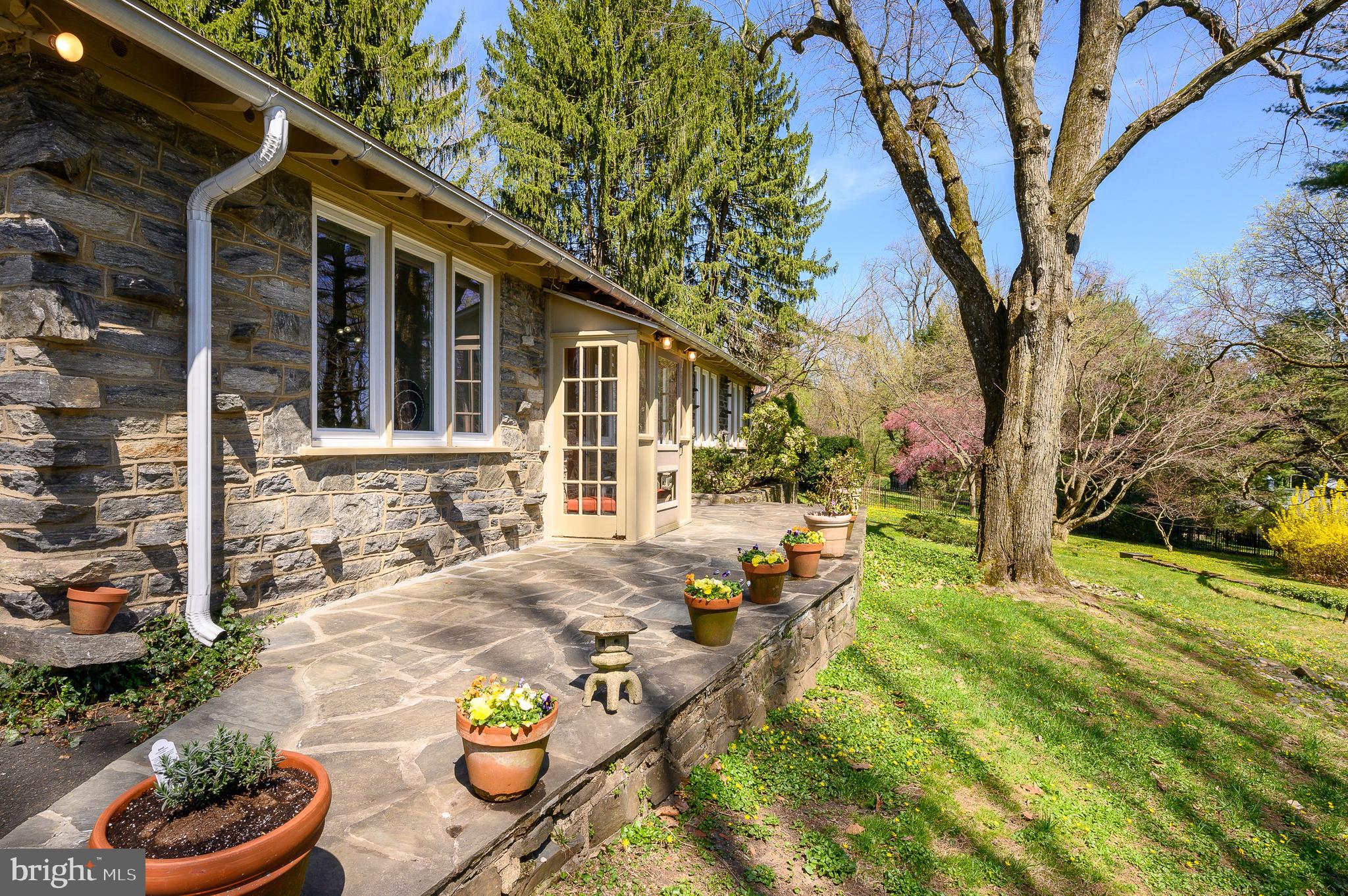 1385 WOODLAND ROAD