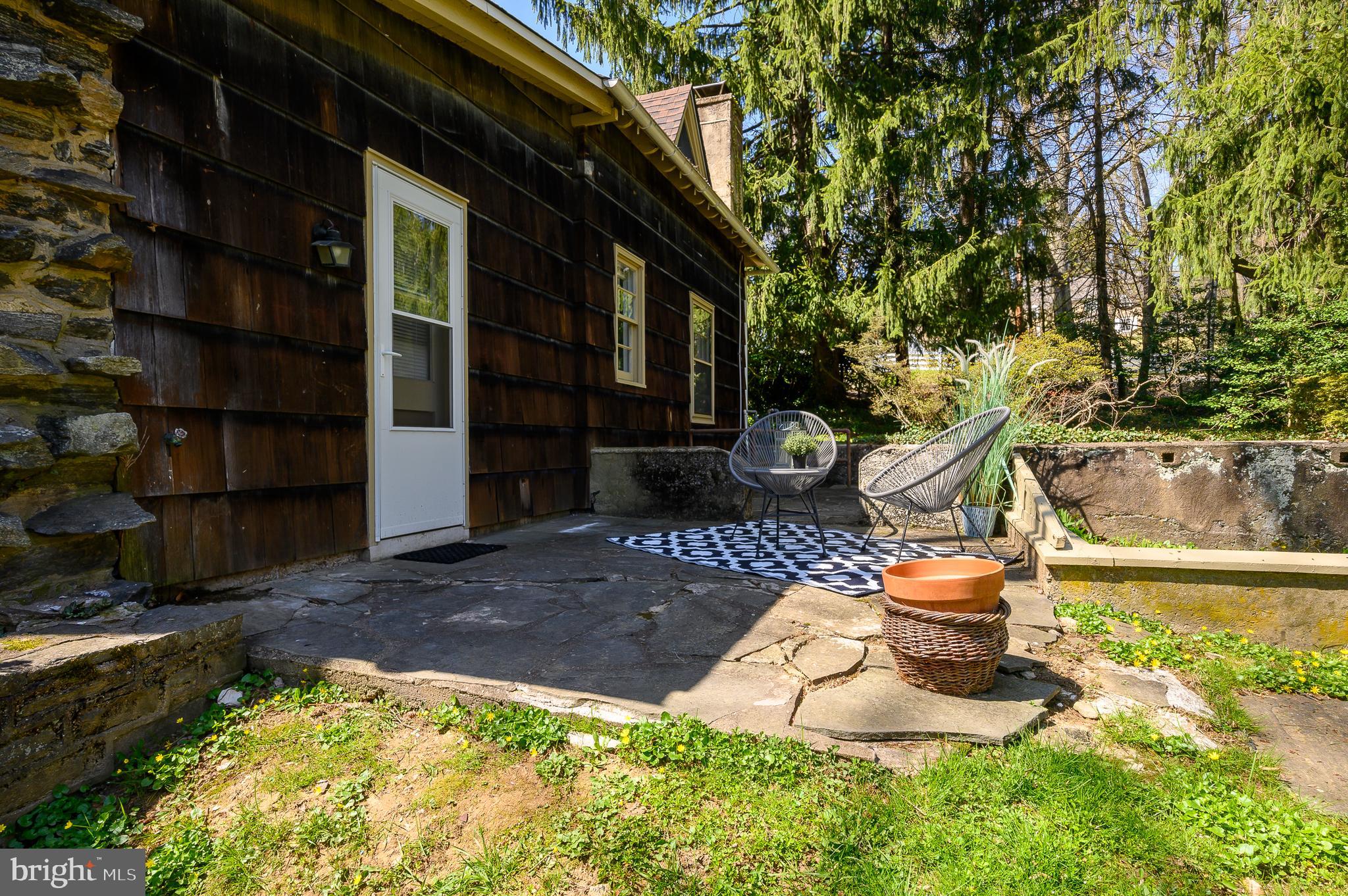 1385 WOODLAND ROAD