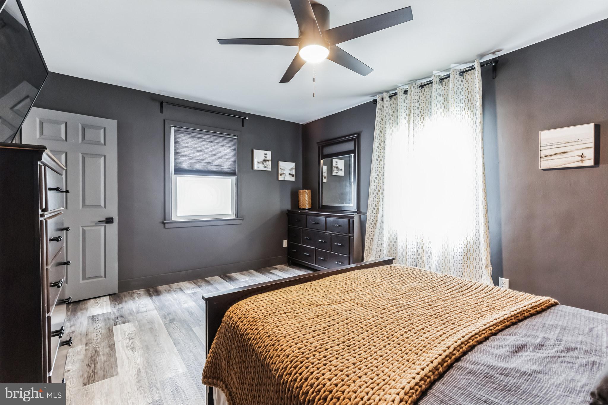 412 MEETINGHOUSE