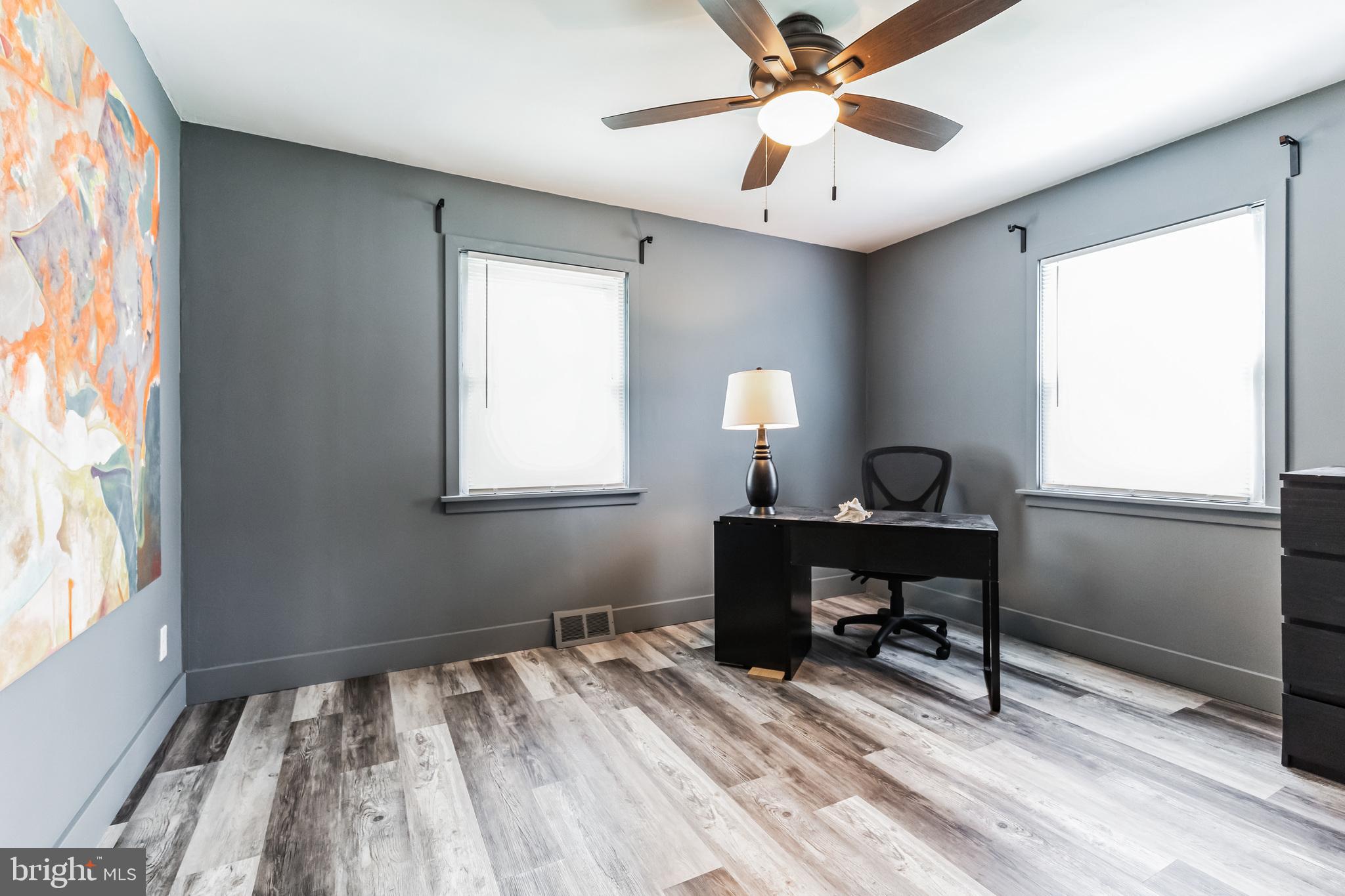 412 MEETINGHOUSE