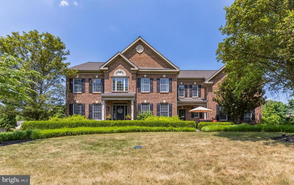 392 HIGHGATE DRIVE