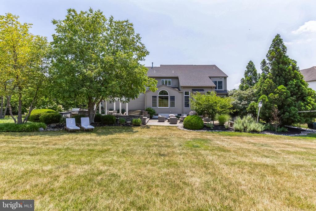 392 HIGHGATE DRIVE