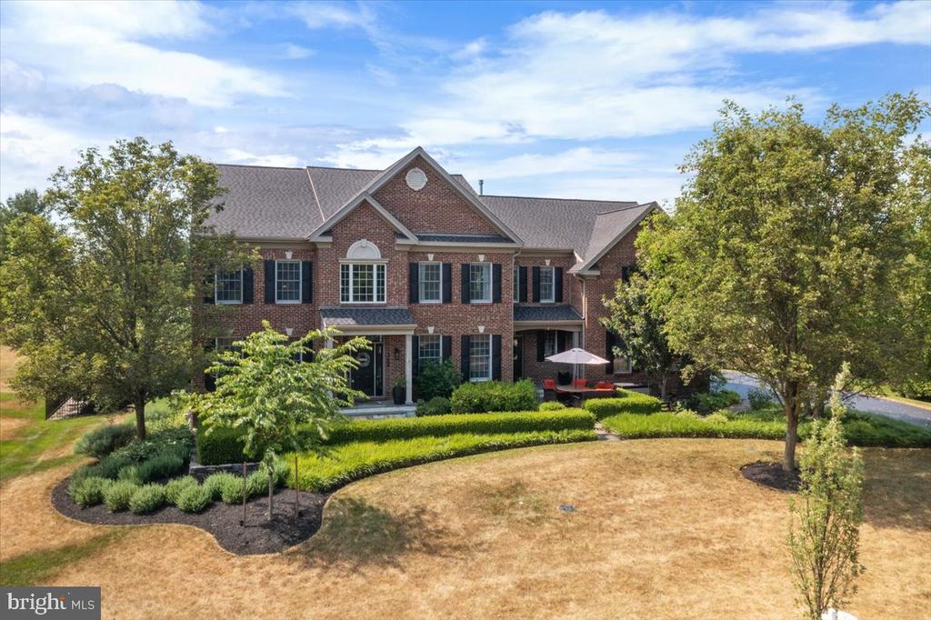 392 HIGHGATE DRIVE