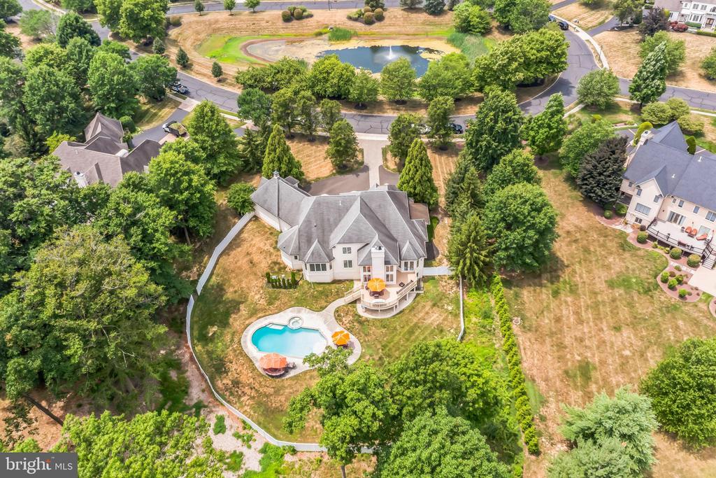 703 DAVENTRY WAY