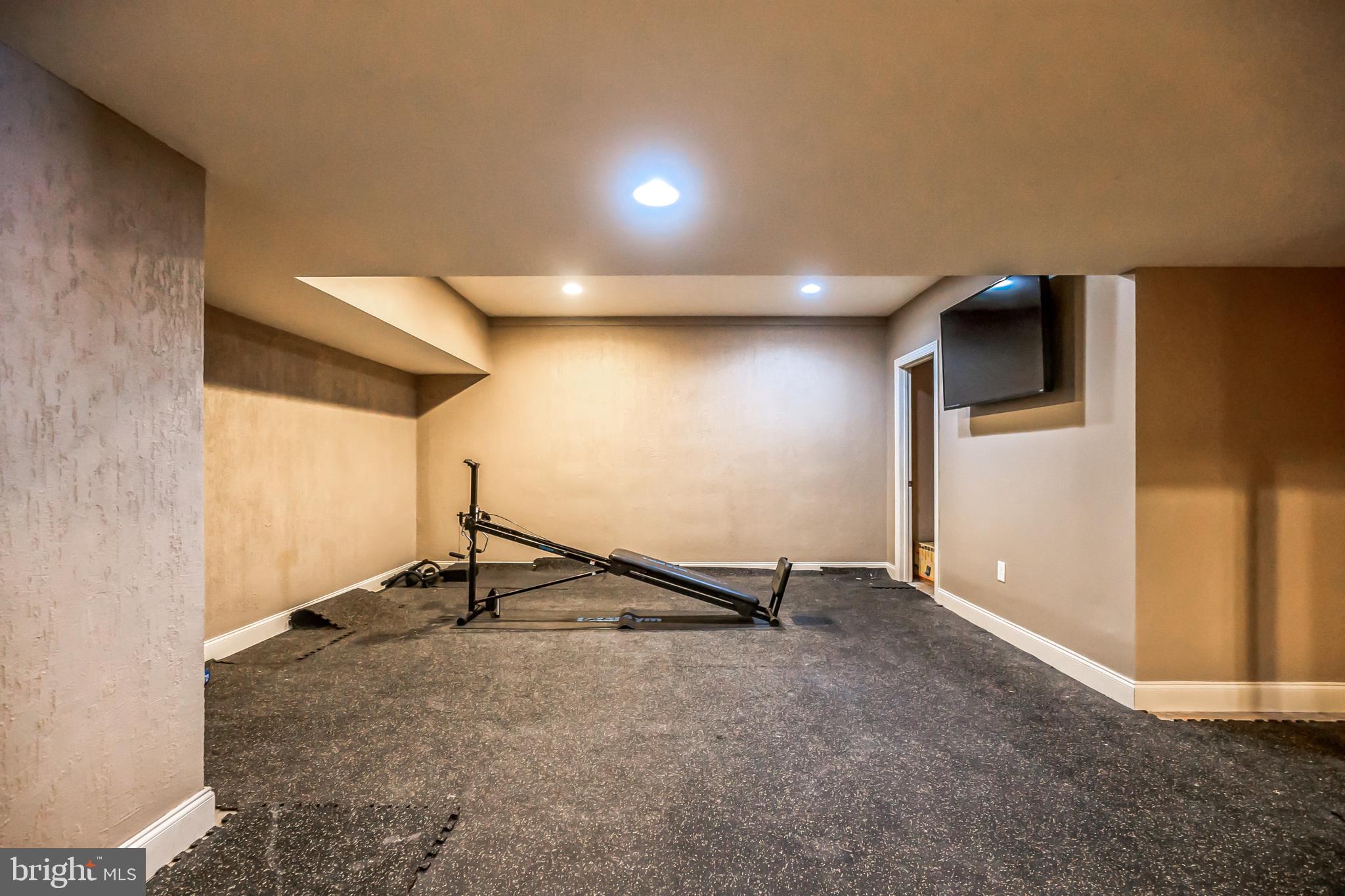 703 DAVENTRY WAY