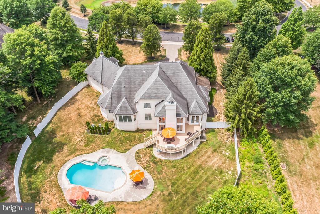 703 DAVENTRY WAY