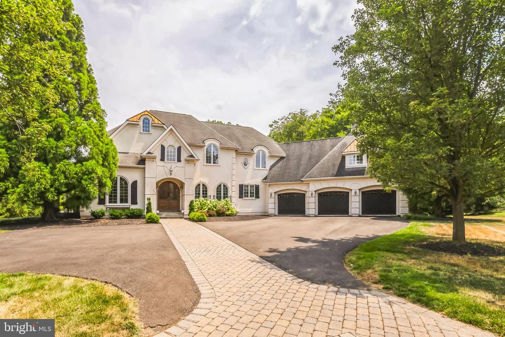703 DAVENTRY WAY