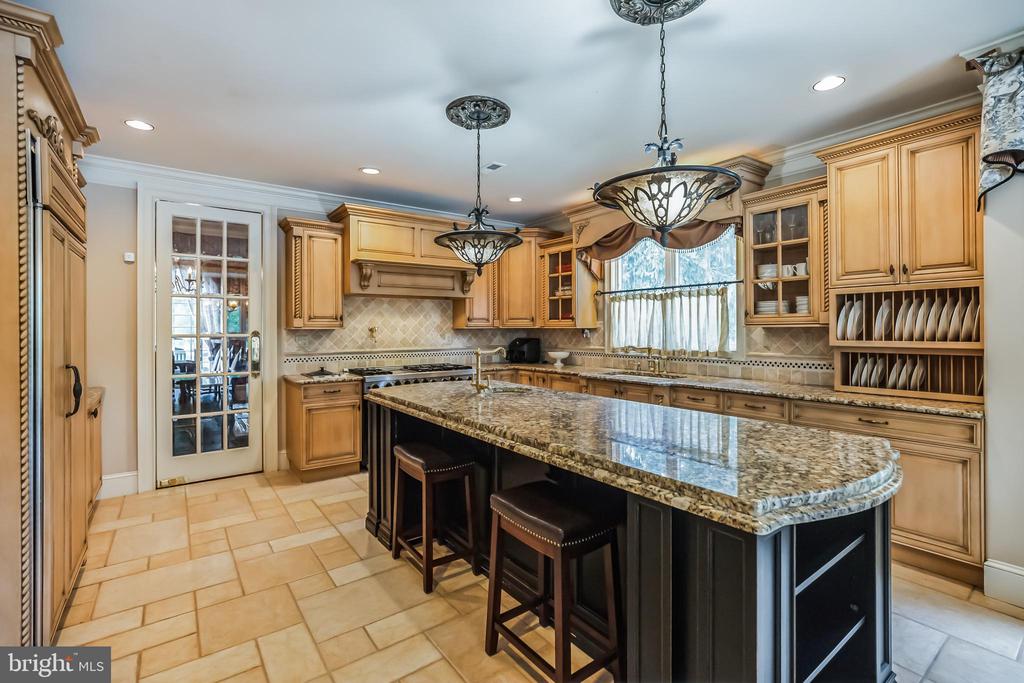 703 DAVENTRY WAY