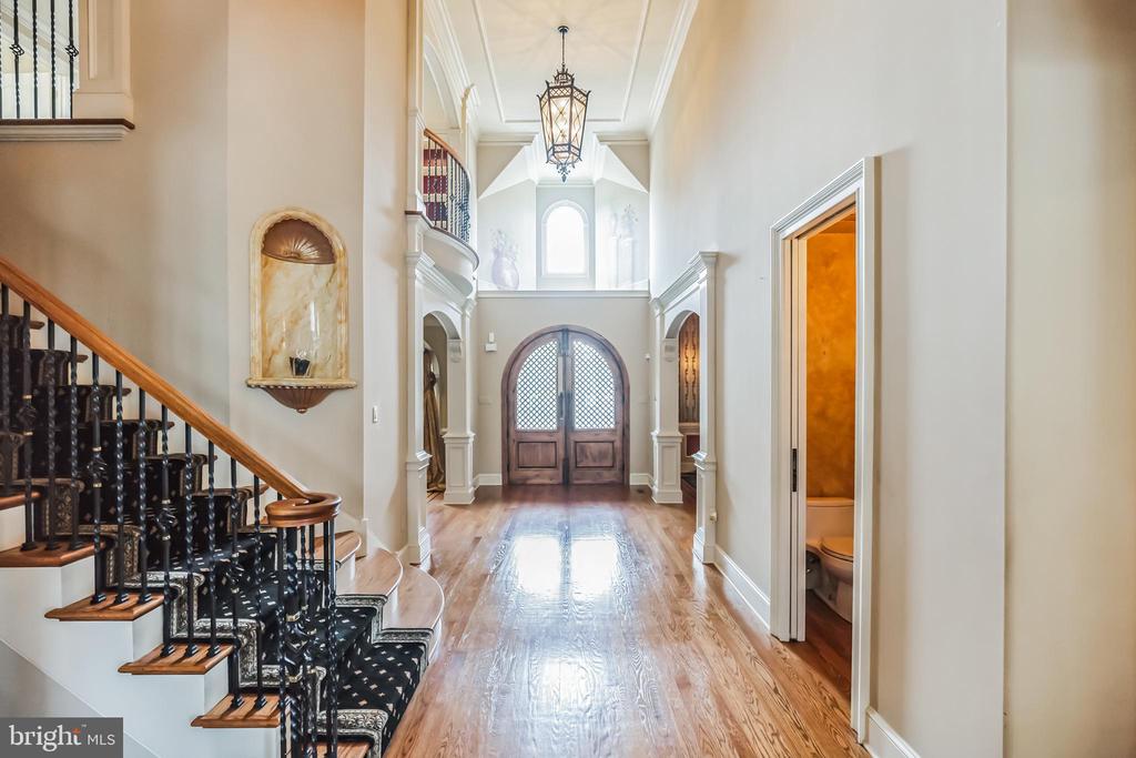 703 DAVENTRY WAY