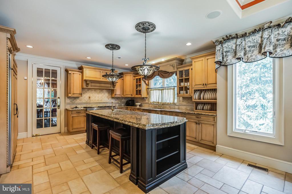 703 DAVENTRY WAY