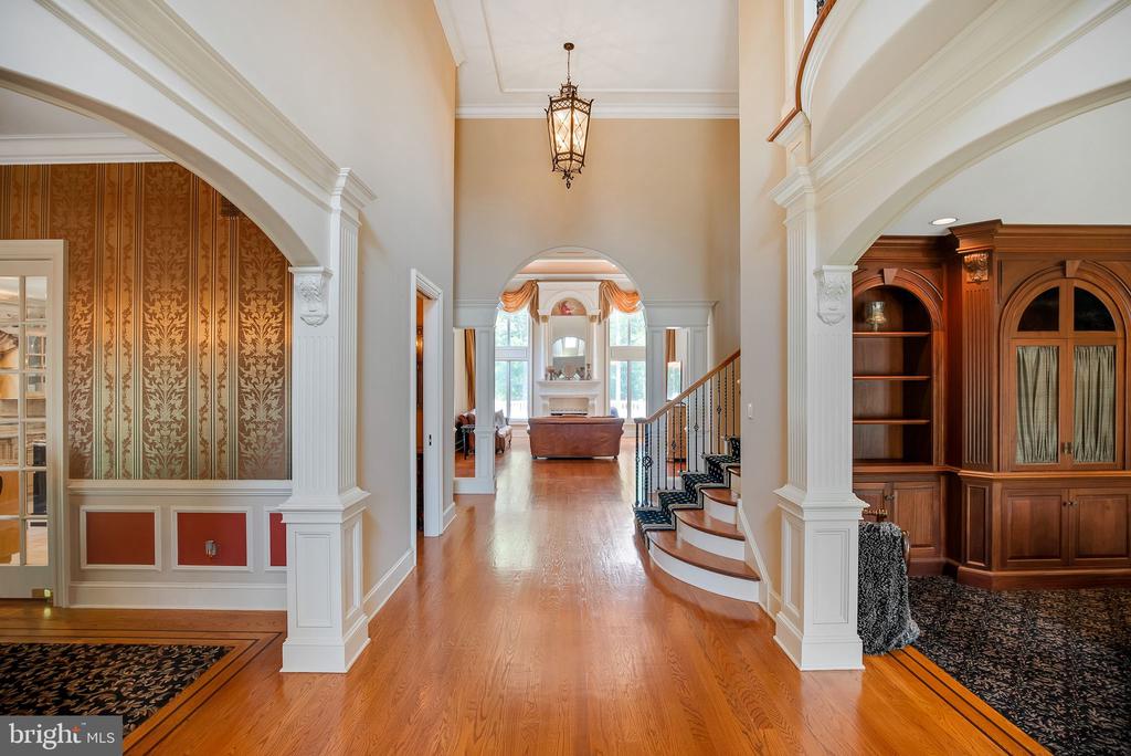 703 DAVENTRY WAY