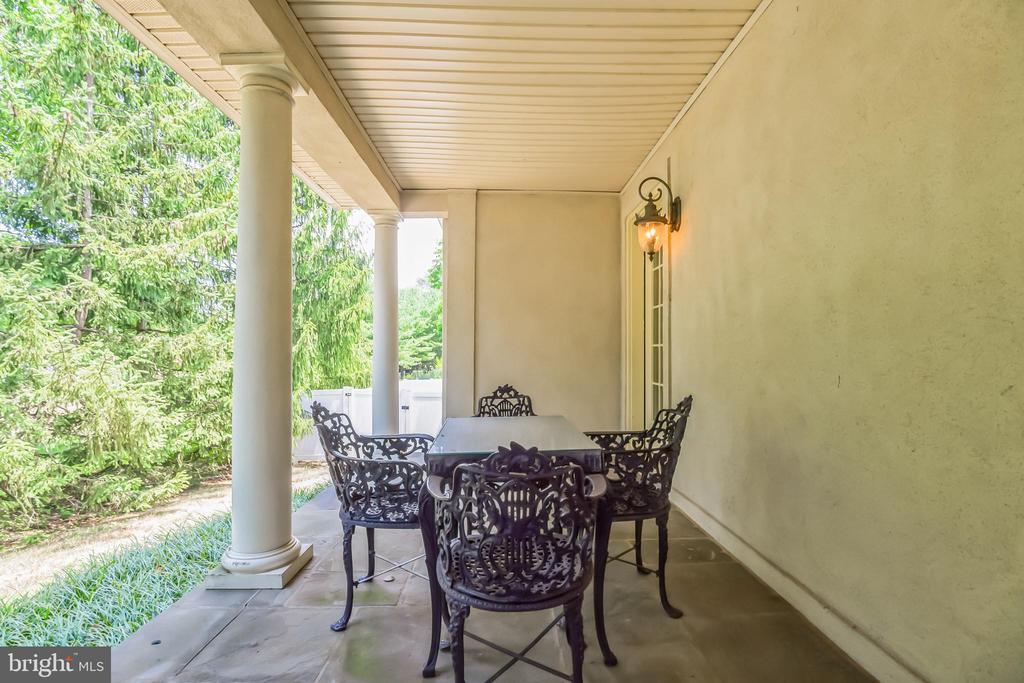 703 DAVENTRY WAY