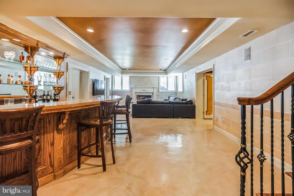 703 DAVENTRY WAY