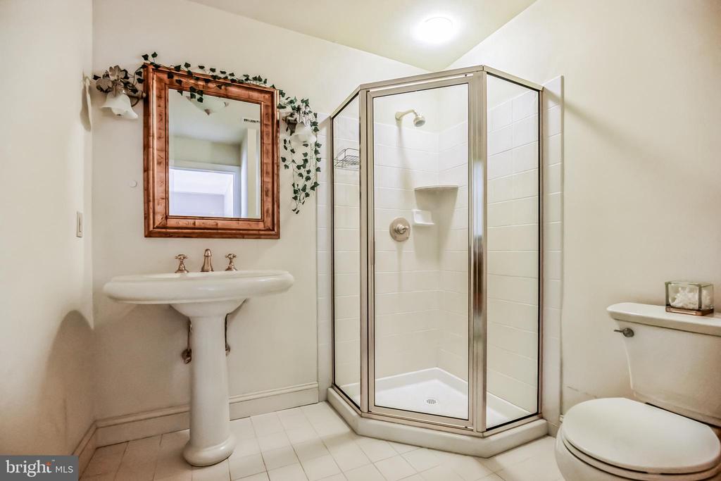 703 DAVENTRY WAY