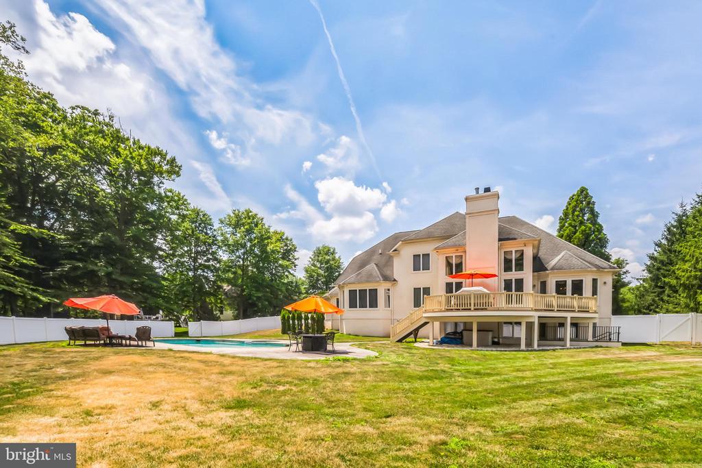 703 DAVENTRY WAY