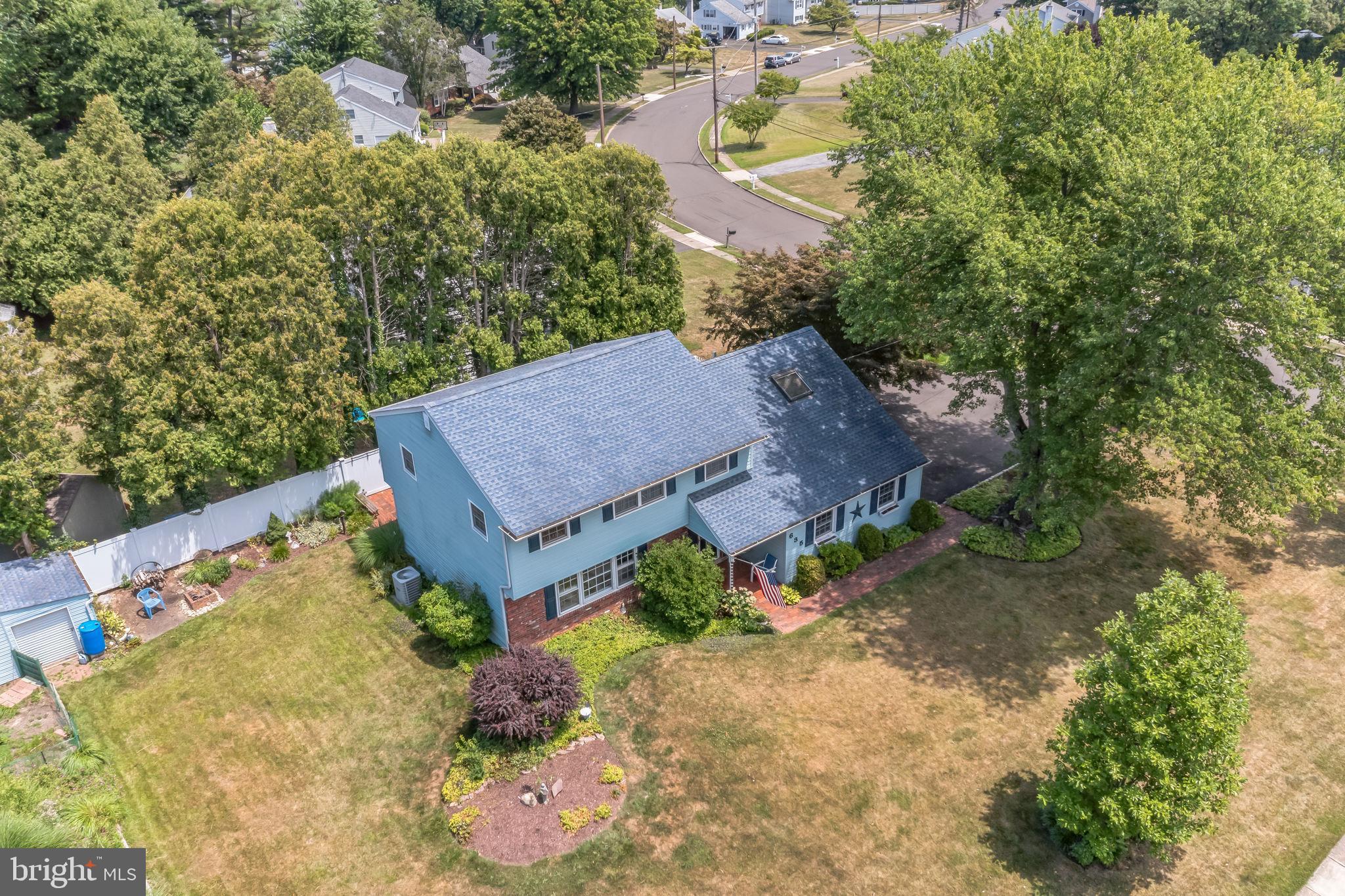 635 SERRILL DRIVE