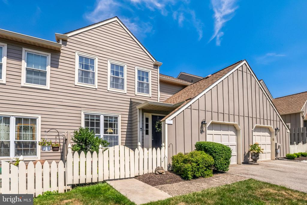 279 COPPER BEECH DRIVE