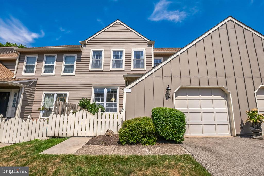279 COPPER BEECH DRIVE