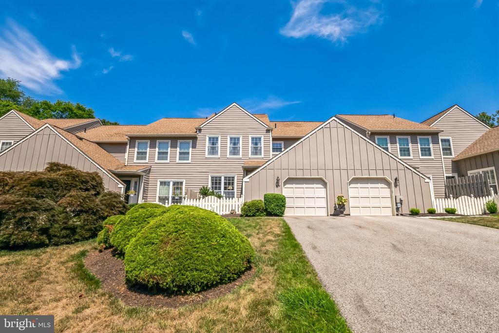 279 COPPER BEECH DRIVE