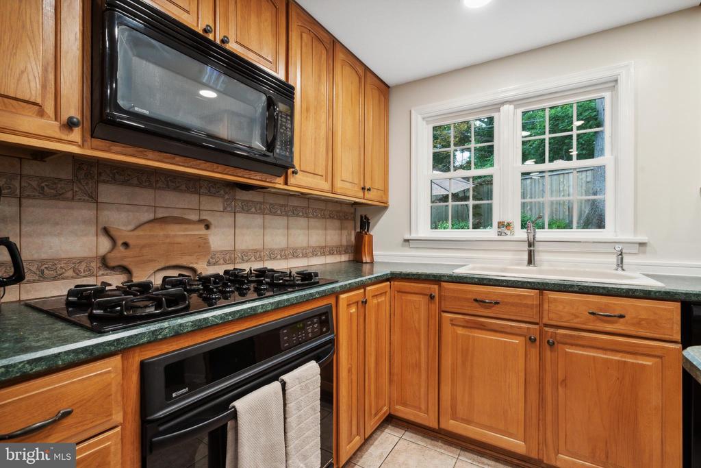 520 BEAVER ROAD