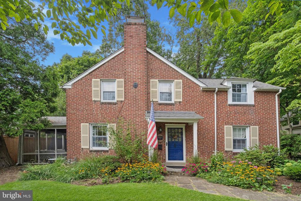 520 BEAVER ROAD
